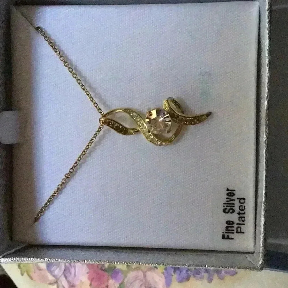 Pendant - Picture 2 of 3